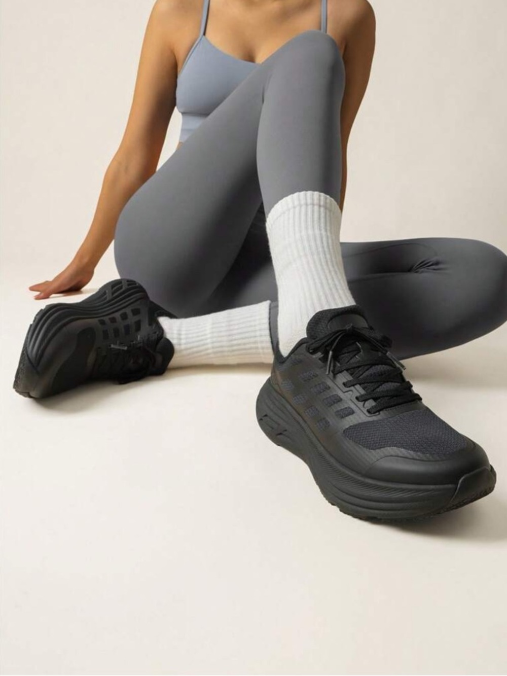 *NEW IN BOX** Nortiv8 Women’s Athletic Walking Sneakers - Black